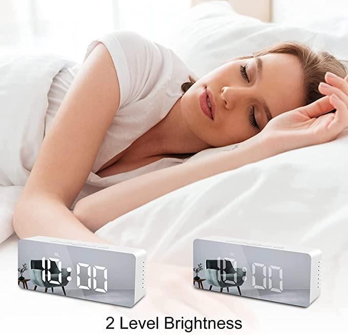 Digital Alarm Clock, LED Display Clock Best Makeup Bedroom Mirror Travel Alarm Office Bedroom Clock, Alarm Clock with Snooze, Dimmer Control, Support Battery Powered